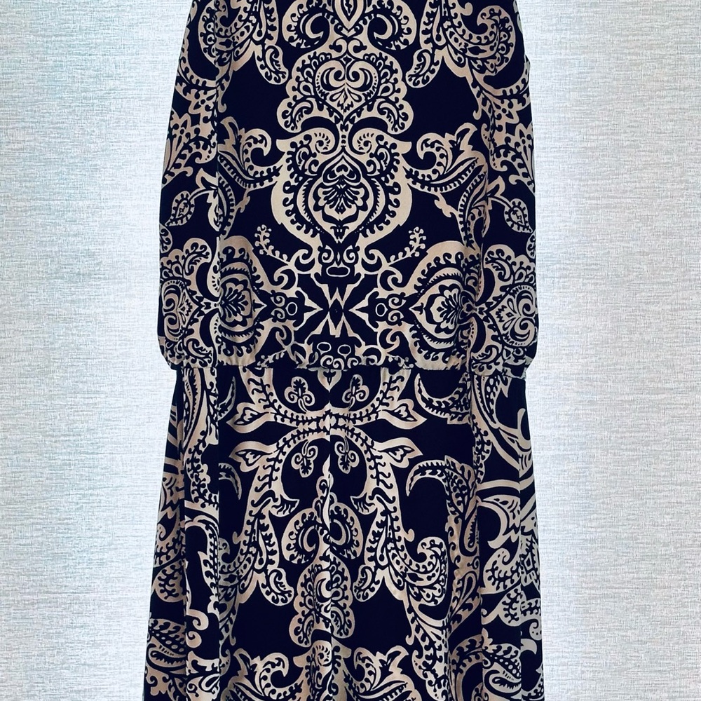 Elegant Black and Cream Patterned Skirt